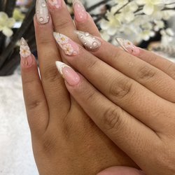 Lush Nail Studio