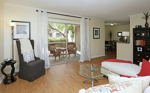 The Lexington by null