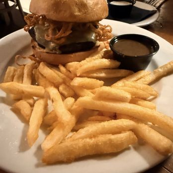 Bear & Crown - Bear burger - Pubs Near Me - Sacramento, California