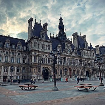 Hôtel de Ville de Paris - Hôtel de Ville de Paris: French Renaissance inspired by the Châteaux of the Loire Valley. Je t'aime! - Town Hall Near Me - Paris, 75