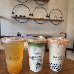 Peachy Green Tea (100% sweet) 2/5 (left). Matcha Latte (75% sweet) 3/5 (middle). Wintermelon Tea Latte (75% sweet) 5/5 (right). Peachy Green Tea (100% sweet) 2/5 (left). Matcha Latte (75% sweet) 3/5 (middle). Wintermelon Tea Latte (75% sweet) 5/5 (right).