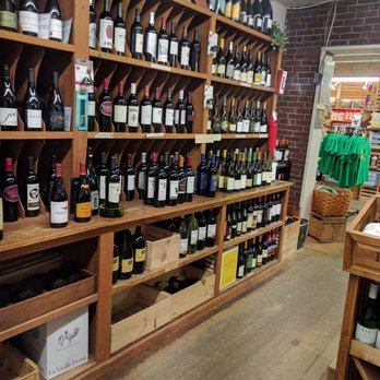 F. H. Gillingham & Sons - Cheese Shops Near Me - Woodstock, Vermont