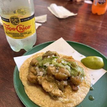 La Comadre Taquería - Chicharrón Taco, yummy - Tacos Near Me - Ensenada, BCN