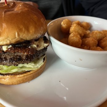 26 Beach Restaurant - Date Burger - New American Near Me - Venice, California 26 Beach Restaurant - Date Burger - New American Near Me - Venice, California
