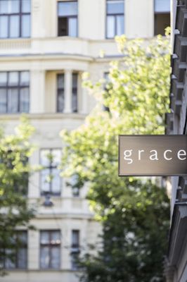 restaurant grace by null