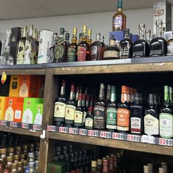 Red Apple Market & Liquor