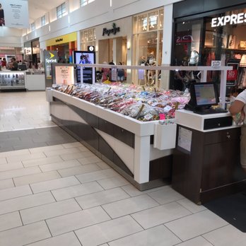 The Florida Mall - Candy shop - Shopping Centers Near Me - Orlando, Florida The Florida Mall - Candy shop - Shopping Centers Near Me - Orlando, Florida