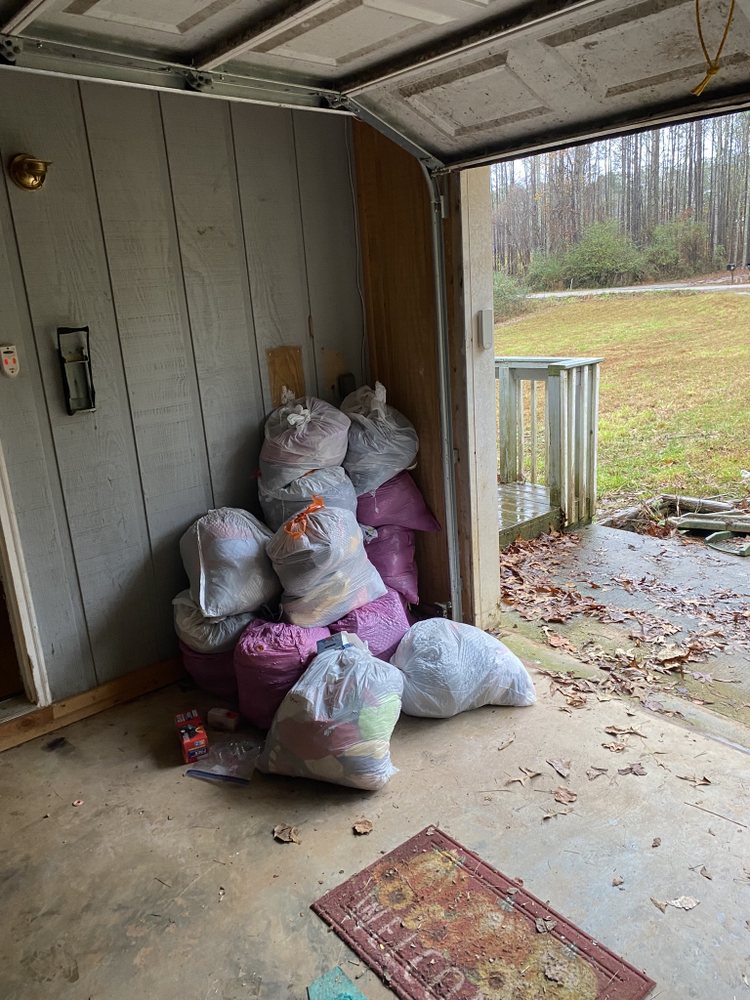 LAVENDER JUNK REMOVAL Updated October 2024 Request a Quote 12