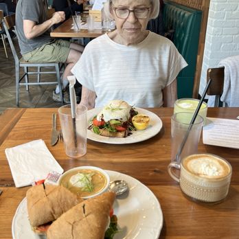 Darlene’s  - Caprice Pesto Caprese Sandwich TG Avocado Toast - Breakfast & Brunch Near Me - Orland Park, Illinois