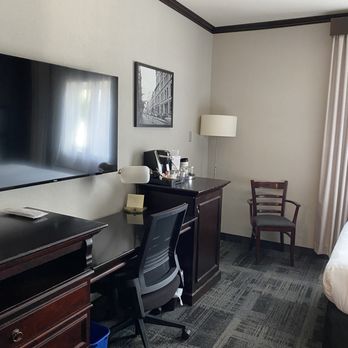 Le Saint Edouard - Hotels Near Me - Quebec City, Quebec Le Saint Edouard - Hotels Near Me - Quebec City, Quebec