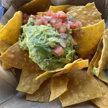 Tiagos Tacos - Guacamole - Food Trucks Near Me - Hialeah, Florida