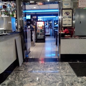 Mike's Olympic Diner - Decor - Diners Near Me - Staten Island, New York