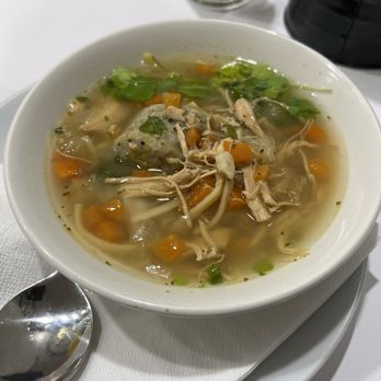 Brass Rail Salt Beef Bar - Chicken Matzo Ball Soup - Sandwiches Near Me - London, XGL