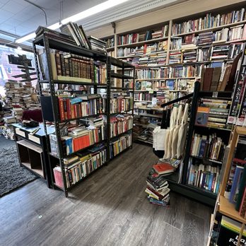 The Letter and Leaf - Seeing what looks good and where. - Used Bookstore Near Me - Camden, New York The Letter and Leaf - Seeing what looks good and where. - Used Bookstore Near Me - Camden, New York