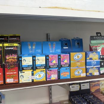 CLOUDY CLOUDS VAPE AND SMOKE SHOP - Updated May 2026 - 15 Photos - 760 W  Sample Rd, Pompano Beach, Florida - Head Shops - Phone Number - Yelp