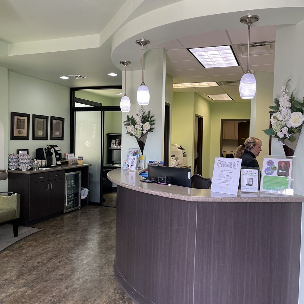 918 Dentist - Glenpool - Lobby/Check in - Cosmetic Dentists Near Me - Glenpool, Oklahoma 918 Dentist - Glenpool - Lobby/Check in - Cosmetic Dentists Near Me - Glenpool, Oklahoma