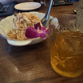 Lom Wong - Salad and drink - Thai Near Me - Phoenix, Arizona