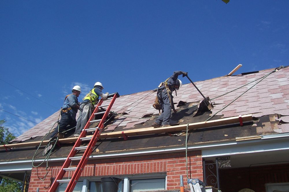 Slide of Roger Romero Roofing