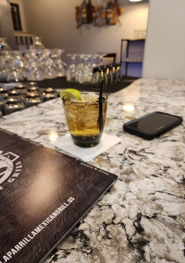 La Parrilla Mexican Grill 
