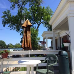 Dockside Deli - Nice view!