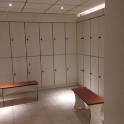 Sauna Thermen 5 Mei - Lockerruimte