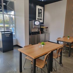 Hummus Republic - Drink station