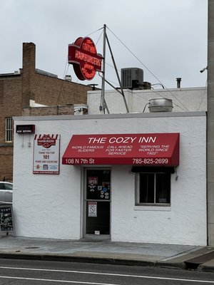 The Cozy Inn by null