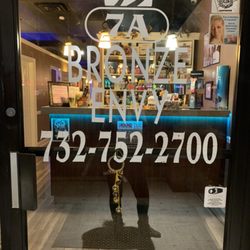 Bronze Envy Tanning