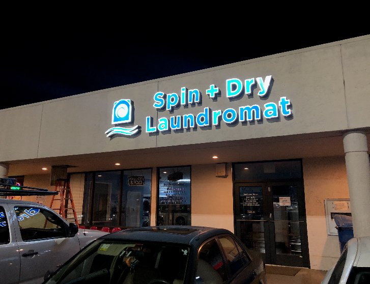SPIN + DRY LAUNDROMAT Updated August 2024 17 Photos 950 King Plz, Daly City, California