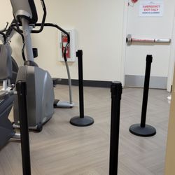 LA Fitness - Hope there not an emergency! Can't get out.