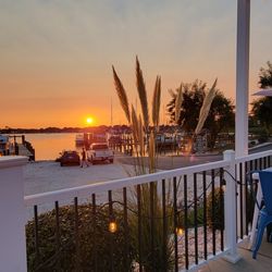 Sam & Maggie's Dockside Grill