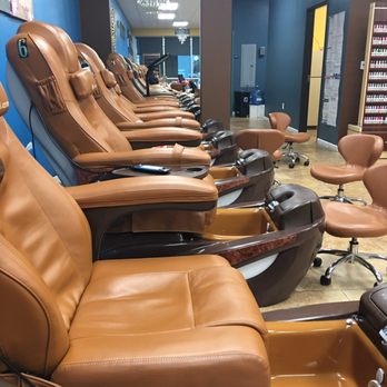 Coco Nail Spa - Clean comfortable massage chairs - Nail Salons Near Me - Clovis, California