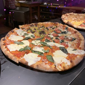 Dimo's Pizza - Beer, Wine & Spirits Near Me - Chicago, Illinois Dimo's Pizza - Beer, Wine & Spirits Near Me - Chicago, Illinois