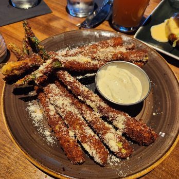 Reunion Kitchen + Drink - Asparagus - New American Near Me - Corona, California