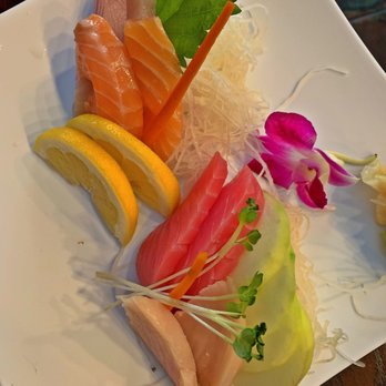 Mon Roll House - Sashimi Sampler - Japanese Near Me - Santa Monica, California Mon Roll House - Sashimi Sampler - Japanese Near Me - Santa Monica, California