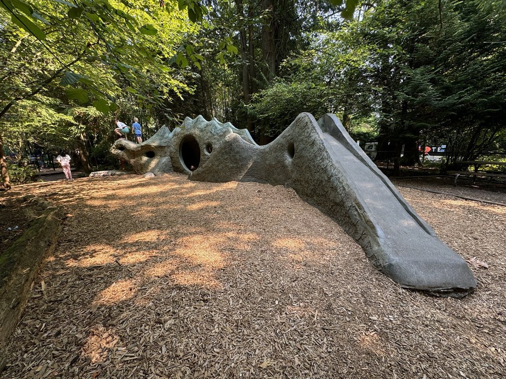 Deane's Children Park Logo