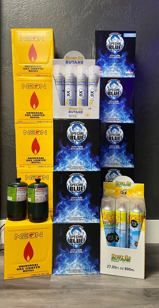 SMOKERZ SMOKE SHOP Updated September 2024 30 Photos 1072 Lake