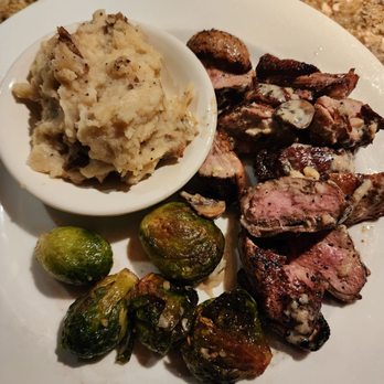 Mesquite Chop House - The best damn duck in Memphis! - Steakhouses Near Me - Memphis, Tennessee Mesquite Chop House - The best damn duck in Memphis! - Steakhouses Near Me - Memphis, Tennessee