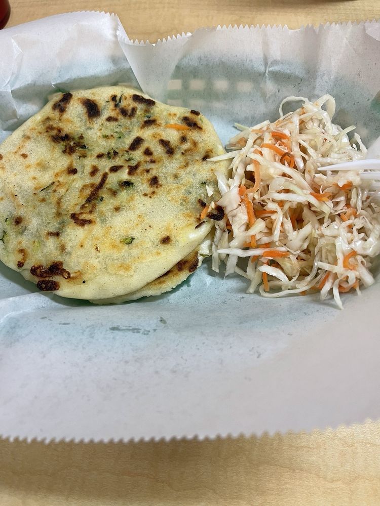 Amigos Restaurant & Pupuseria