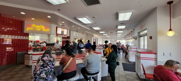 In-N-Out Burger by null