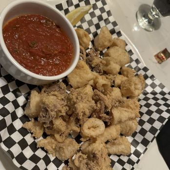Fratellos Italian Kitchen + Bar - Fried Calamari - Italian Near Me - San Clemente, California Fratellos Italian Kitchen + Bar - Fried Calamari - Italian Near Me - San Clemente, California