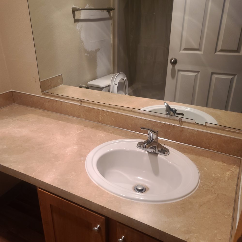 Brightwaters at Redhawk - Apartments Near Me - Tigard, Oregon