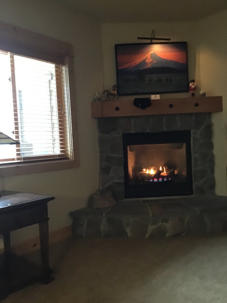 THE GRAND LODGES Updated September 2024 89000 Government Camp Loop