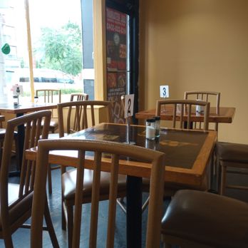 Asal Restaurant - Inside the restaurant - African Near Me - Ottawa, Ontario