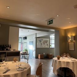 Kitchen W8 - Inside the restaurant