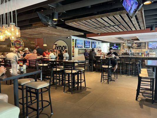 Mason Jar Brews and Burgers by null