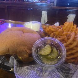 Knuckleheads - Cheeseburger waffle fries