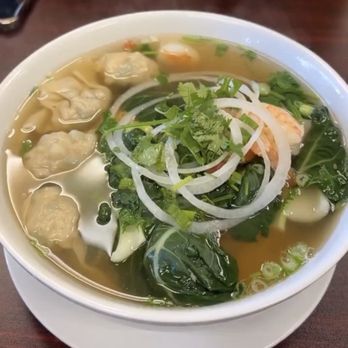 Phở Hằng Restaurant - #39 Wonton Noodle Soup Combo - Vietnamese Near Me - Roseville, California Phở Hằng Restaurant - #39 Wonton Noodle Soup Combo - Vietnamese Near Me - Roseville, California