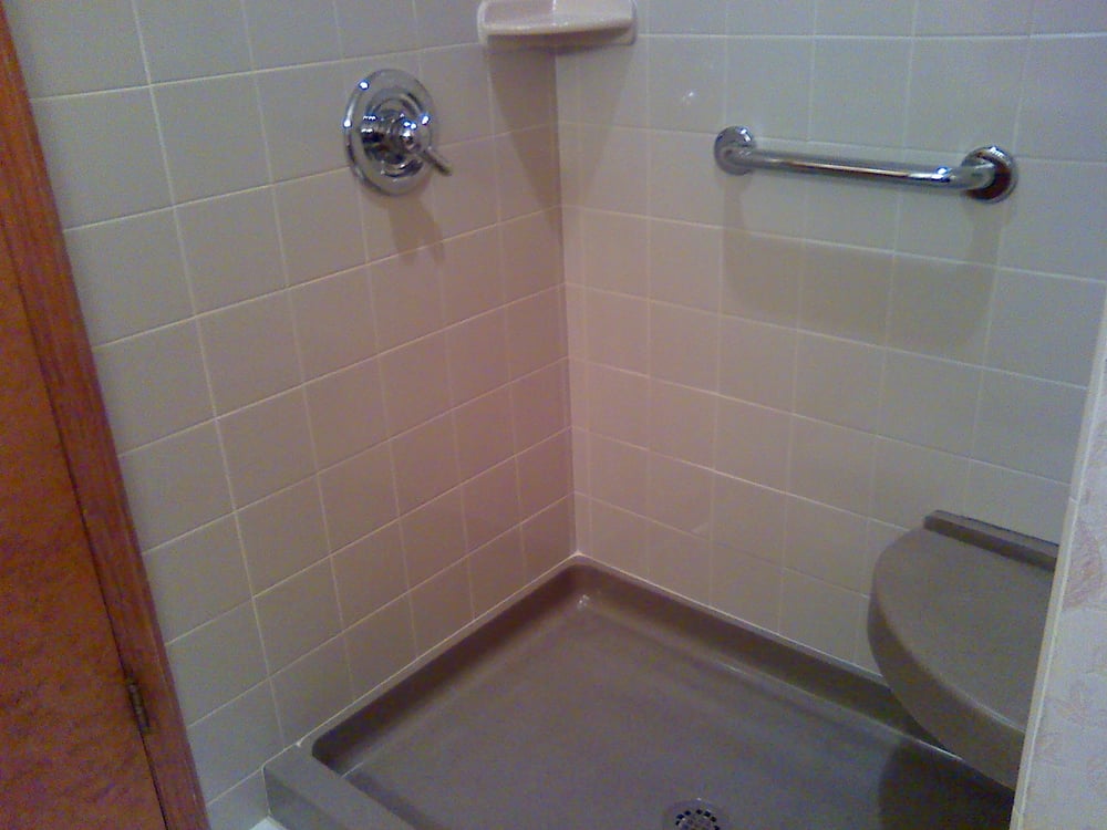 Slide of Robert Bumbolow Bath & Remodeling