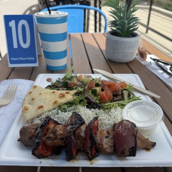 Luna Grill Bedford - Mediterranean Near Me - Corona, California